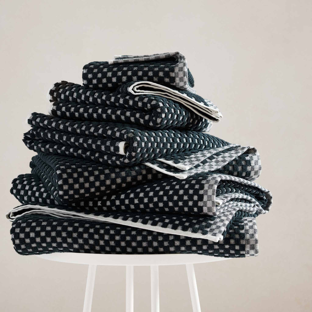 Checkered Jacquard Bath Sheets Set of 2 - Last Call