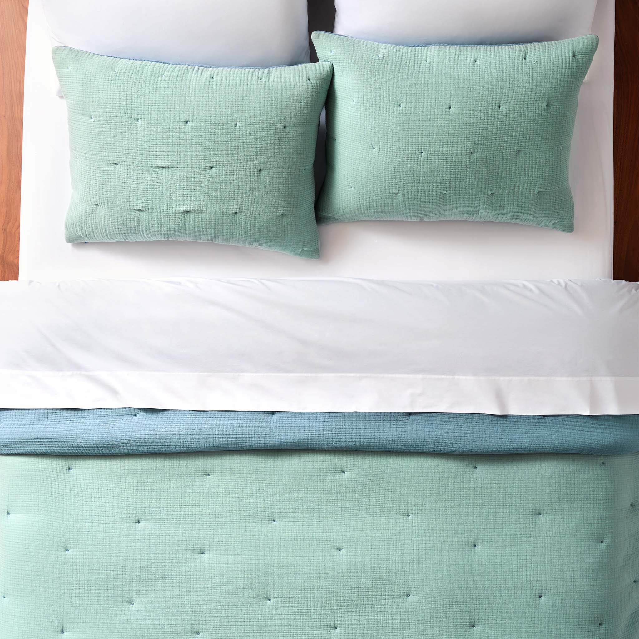 Breezeweave Reversible Cotton Comforter