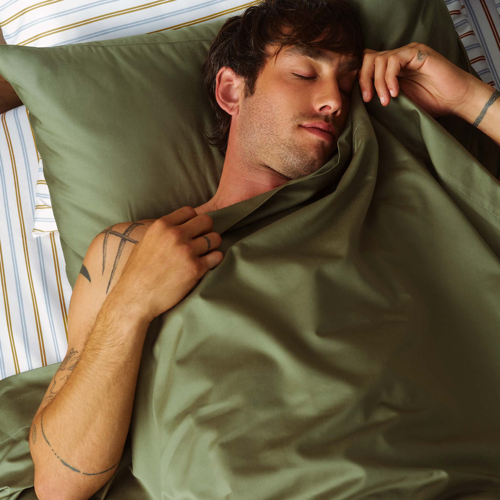 Luxe Sateen No Flat Sheet Set Bundle